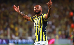 Fenerbahçe’nin yeni yıldızı Pedro, açılışı yaptı.